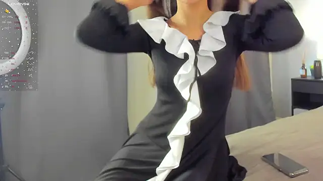 Snapshot of maddymidnight chatting on 11-19-25, 06:57 maddymidnight online show from 11-19-25, 06:57