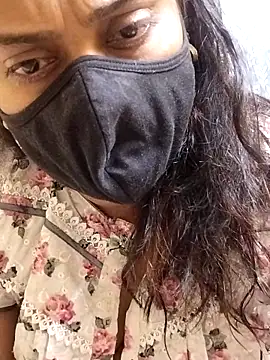 girl999 online show from 02-06-26, 06:33