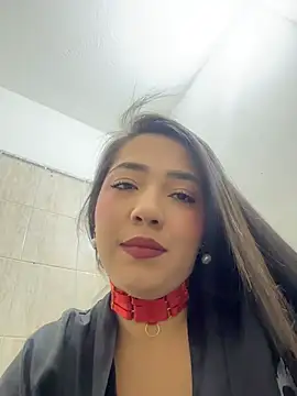 Hannahpradaa  online show from 11-08-25, 11:54