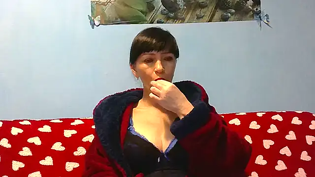 Snapshot of IffetLove42 chatting on 12-05-25, 06:26 IffetLove42 online show from 12-05-25, 06:26
