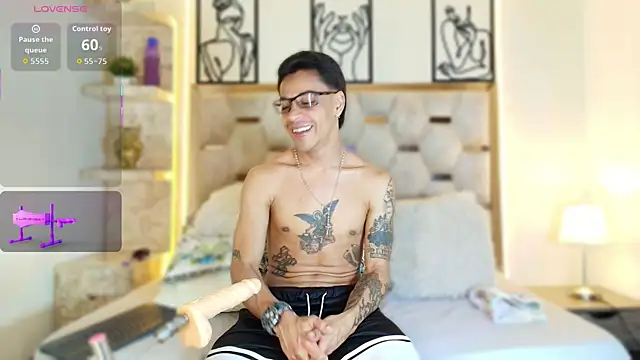 Snapshot of Andrew_Haalls chatting on 12-04-25, 08:39 Andrew Haalls online show from 12-04-25, 08:39