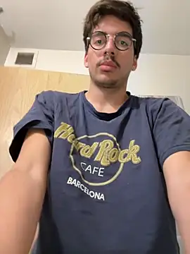 Snapshot of TimBelucci chatting on 10-27-25, 08:57 TimBelucci online show from 10-27-25, 08:57