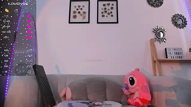 Snapshot of Oceane16_ chatting on 11-10-25, 05:01 Oceane16 online show from 11-10-25, 05:01