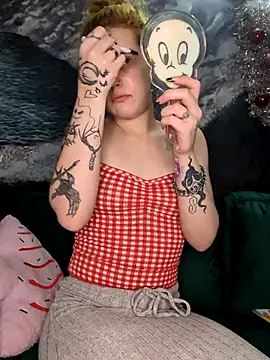 Snapshot of mattiethebaddieee chatting on 11-26-25, 09:27 mattiethebaddieee online show from 11-26-25, 09:27