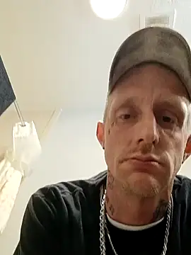 Dannydanny89 online show from 10-29-25, 01:08