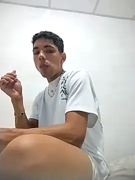 Alex Sweeting online show from 11-11-25, 06:35