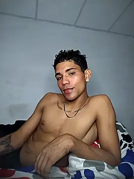 Alex Sweeting online show from 11-16-25, 05:02