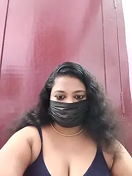 Snapshot of Mandhra28 chatting on 11-20-25, 06:46 Mandhra28 online show from 11-20-25, 06:46