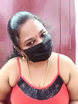 Snapshot of Mandhra28 chatting on 12-14-25, 05:40 Mandhra28 online show from 12-14-25, 05:40