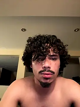 Snapshot of NomixDg chatting on 11-16-25, 04:18 NomixDg online show from 11-16-25, 04:18