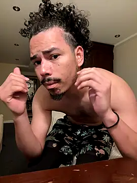 Snapshot of NomixDg chatting on 11-19-25, 04:51 NomixDg online show from 11-19-25, 04:51