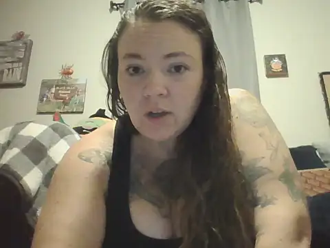 Snapshot of BartenderSteph chatting on 10-27-25, 08:51 BartenderSteph online show from 10-27-25, 08:51