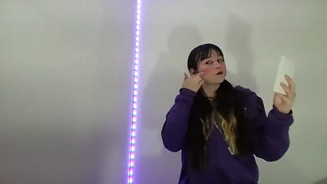 Snapshot of My_Meloddy chatting on 12-04-25, 12:14 My Meloddy online show from 12-04-25, 12:14