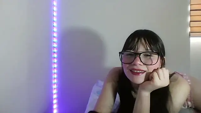 Snapshot of My_Meloddy chatting on 12-17-25, 12:55 My Meloddy online show from 12-17-25, 12:55