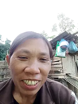 bella-la online show from 11-15-25, 09:39