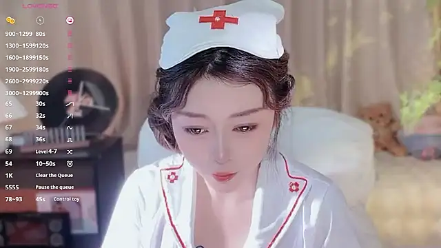 Yiluo95 online show from 02-06-26, 04:43