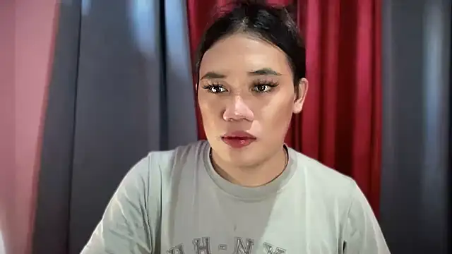 untouchable mia online show from 11-20-25, 12:22