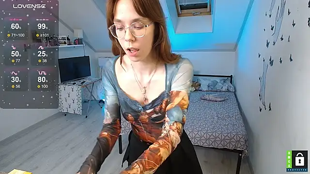 Snapshot of Karina_Bae chatting on 10-28-25, 05:37 Karina Bae online show from 10-28-25, 05:37