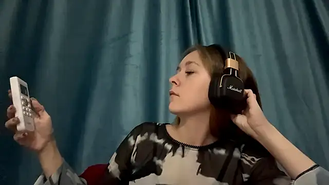 Snapshot of HOTBellakle chatting on 11-23-25, 03:12 HOTBellakle online show from 11-23-25, 03:12