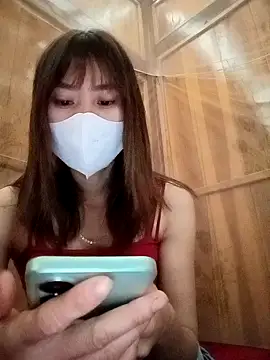 Snapshot of Em_xinh01 chatting on 12-03-25, 05:04 Em xinh01 online show from 12-03-25, 05:04