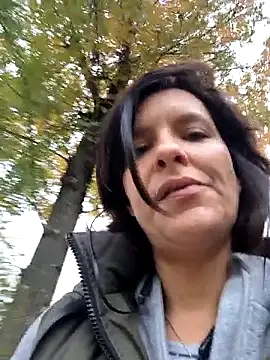 Snapshot of Piediniecollant chatting on 11-15-25, 06:55 Piediniecollant online show from 11-15-25, 06:55