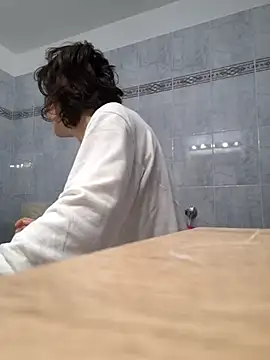 Snapshot of Piediniecollant chatting on 12-02-25, 05:35 Piediniecollant online show from 12-02-25, 05:35