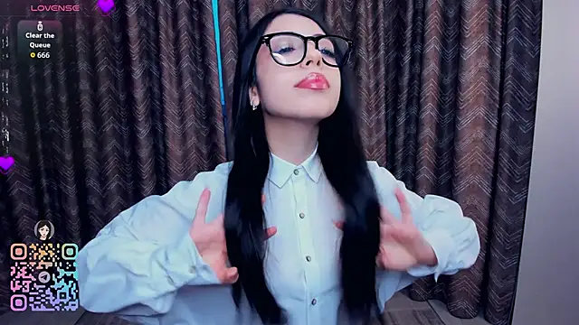 Snapshot of TonjaNeace chatting on 11-30-25, 04:38 TonjaNeace online show from 11-30-25, 04:38