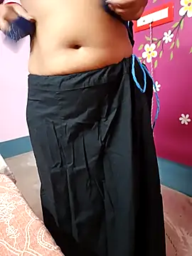 Snapshot of Laal_Parilove chatting on 11-04-25, 06:18 Laal Parilove online show from 11-04-25, 06:18