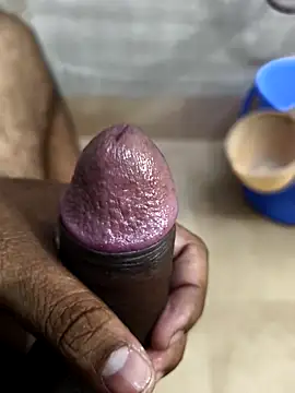 Snapshot of djdick20 chatting on 11-07-25, 04:40 djdick20 online show from 11-07-25, 04:40