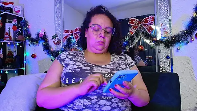 Snapshot of Natasha_Amber chatting on 12-13-25, 07:53 Natasha Amber online show from 12-13-25, 07:53