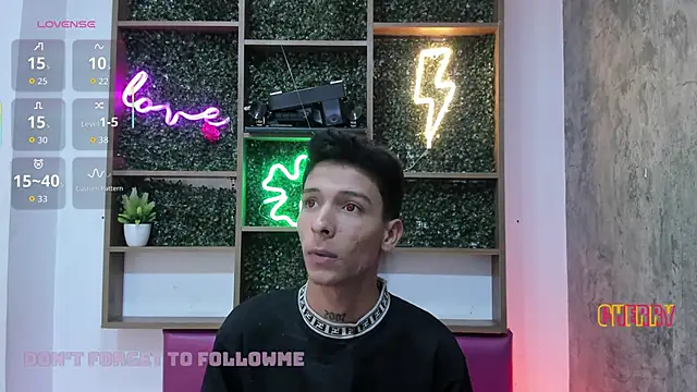 Max Steell online show from 10-30-25, 12:56