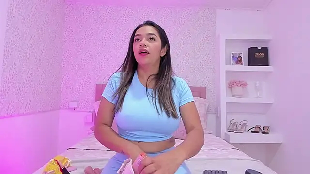 KatieBoison online show from 11-28-25, 09:06