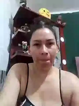 Snapshot of Adelgey-Michell chatting on 11-25-25, 02:39 Adelgey-Michell online show from 11-25-25, 02:39