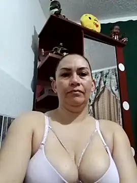 Snapshot of Adelgey-Michell chatting on 11-30-25, 02:43 Adelgey-Michell online show from 11-30-25, 02:43