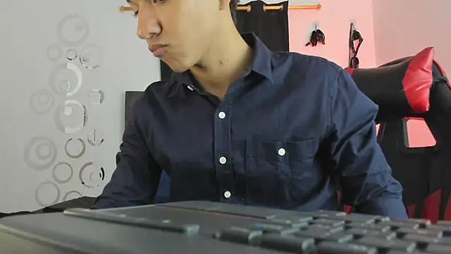 Snapshot of Maximiliano_Khalil chatting on 11-26-25, 07:26 Maximiliano Khalil online show from 11-26-25, 07:26