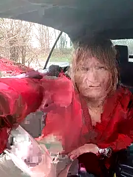 Snapshot of BettyDavisEyesUK chatting on 02-03-26, 12:32 BettyDavisEyesUK online show from 02-03-26, 12:32