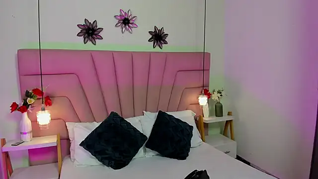 Kim Luna1 online show from 02-04-26, 03:12