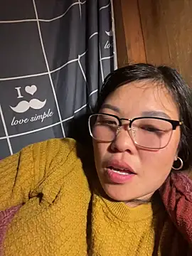 Snapshot of heodat-sexx chatting on 12-18-25, 03:18 heodat-sexx online show from 12-18-25, 03:18