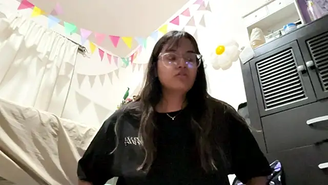 SolcitaThiccc online show from 11-05-25, 02:55