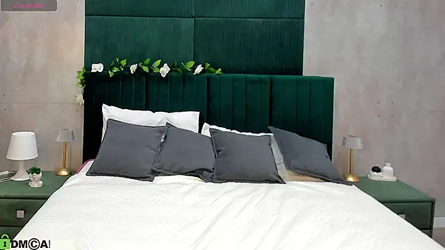 Snapshot of Melanie_Ryer chatting on 11-21-25, 01:15 Melanie Ryer online show from 11-21-25, 01:15