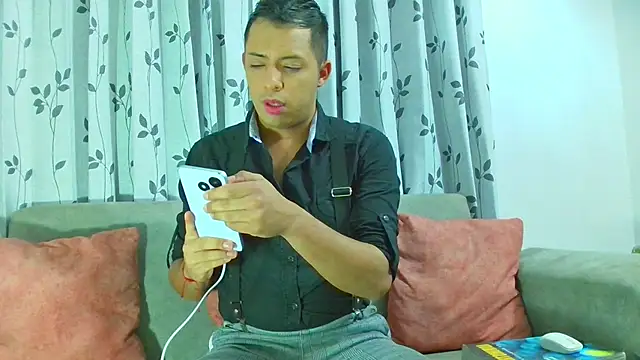 Snapshot of Mike_Fetiche chatting on 11-20-25, 06:13 Mike Fetiche online show from 11-20-25, 06:13