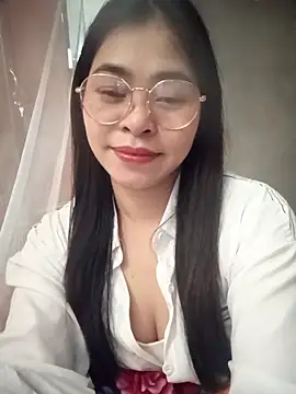 Bamboo-niee123 online show from 02-13-26, 04:47