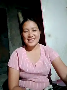 Snapshot of Olivia_pusy chatting on 10-29-25, 01:02 Olivia pusy online show from 10-29-25, 01:02