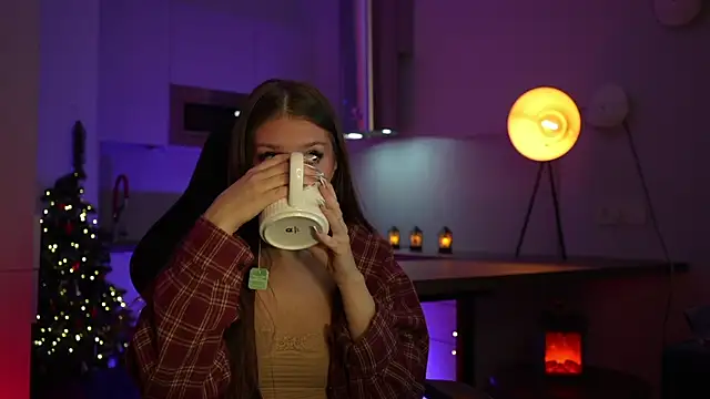 Snapshot of Cleose chatting on 01-07-26, 07:55 Cleose online show from 01-07-26, 07:55