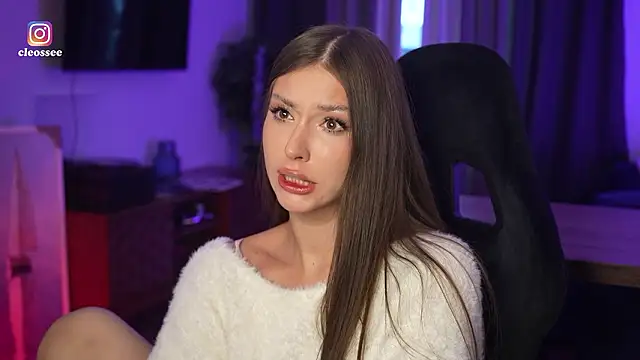 Snapshot of Cleose chatting on 02-28-26, 11:11 Cleose online show from 02-28-26, 11:11