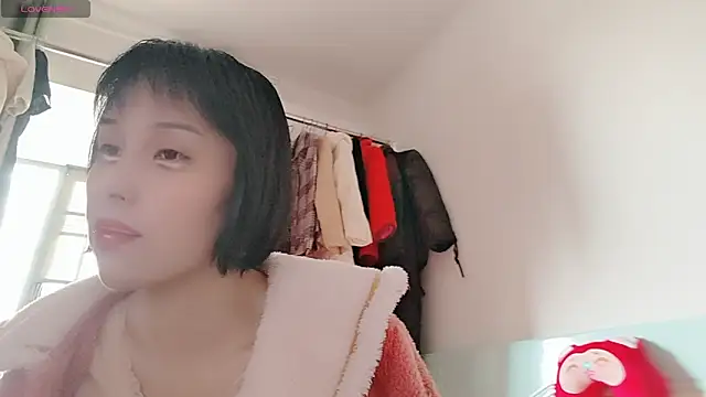 Snapshot of Yan61 chatting on 12-04-25, 01:48 Yan61 online show from 12-04-25, 01:48