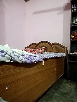 Cute Sanaaya online show from 10-31-25, 10:38