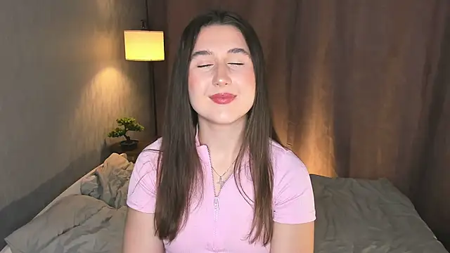 Snapshot of JudeKleve chatting on 10-31-25, 07:37 JudeKleve online show from 10-31-25, 07:37