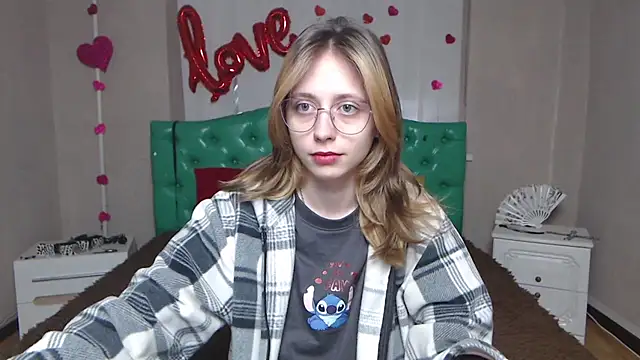 TracyLll online show from 02-25-26, 06:12