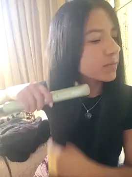 Skay bluee online show from 12-05-25, 04:58